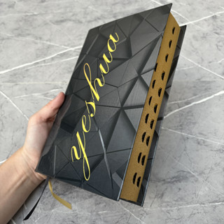 Bíblia Sagrada Yeshua (Jesus) Com Harpa e Índice LETRAS MÉDIAS e Folha ECOLÓGICA em Oferta na Shopee