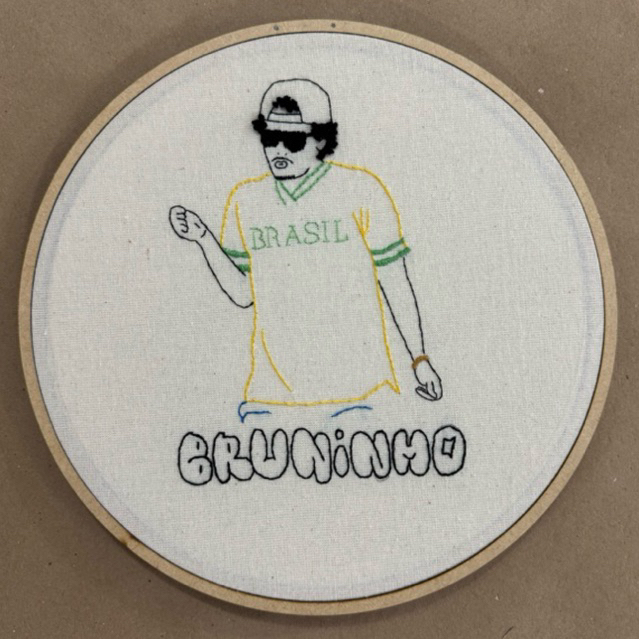 Quadro Bastidor bordado a mão Bruninho - Bruno Mars - Bruno in Brazil