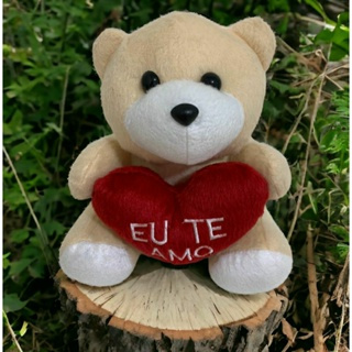Ursinho de pelúcia com coração bordado "Eu te amo"20 cm - Dia dos namorados em Oferta na Shopee