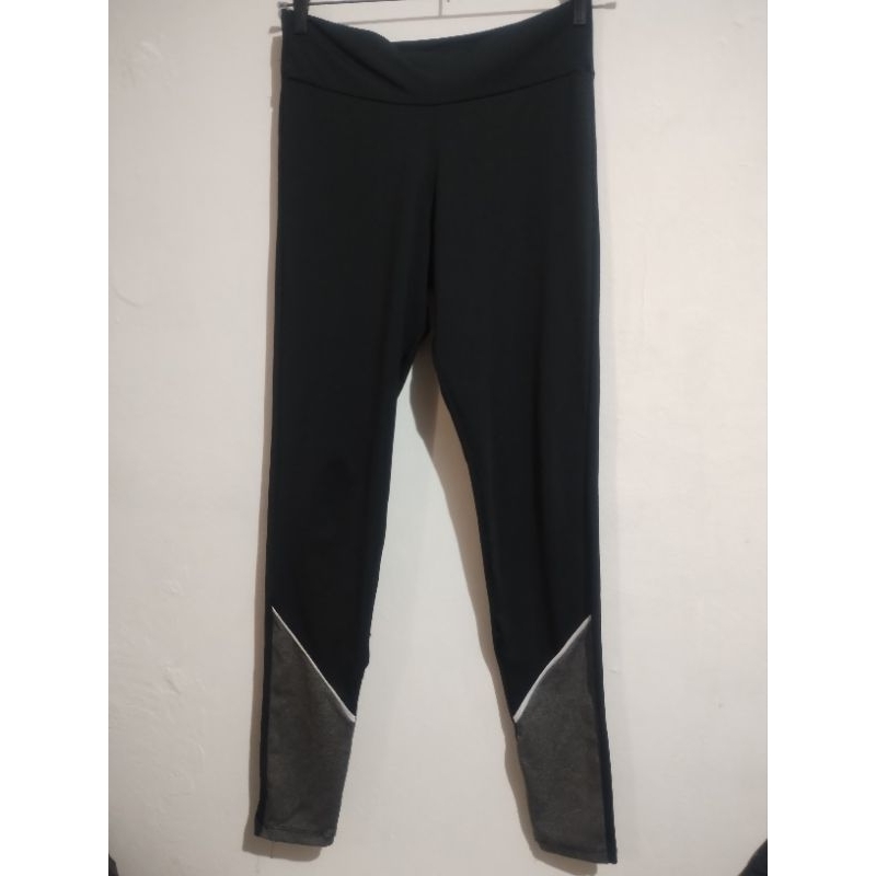 Roupa de Academia - legging shorts cropped camiseta - Brechó das roupas de Ginástica