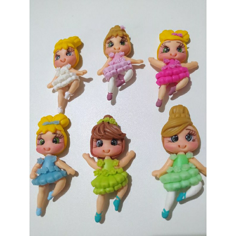 Aplique bailarina em biscuit. kit com 3 unidades