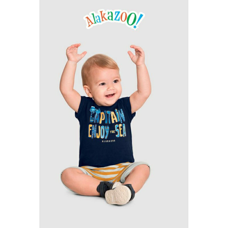 Conjunto Infantil Alakazoo - Camiseta Azul com Estampa de Crocodilo e Shorts Listrados - Tamanho 6 a 12 Meses