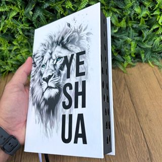 Bíblia Sagrada Yeshua Branca LETRAS MÉDIAS Com Harpa e Índice Palavras de Jesus destacadas em Vermelho Capa Dura em Oferta na Shopee