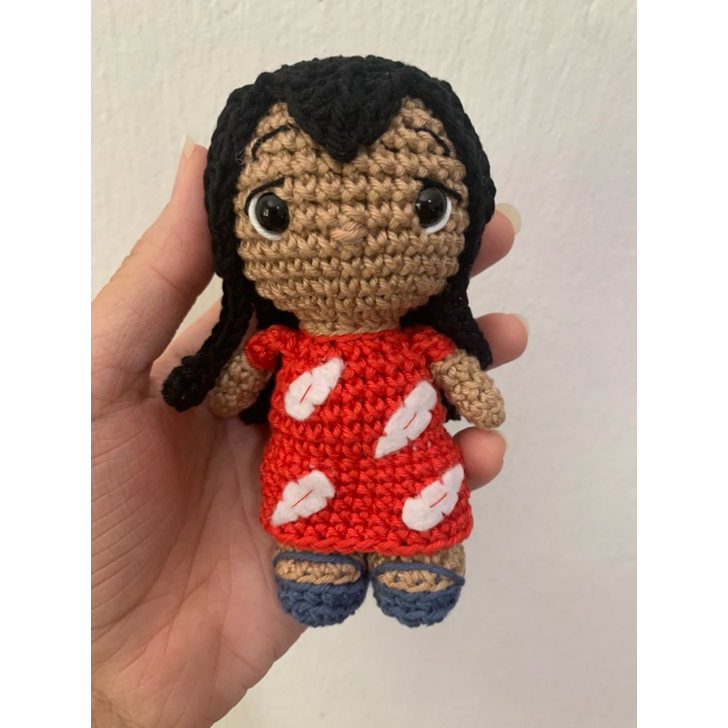 Boneca de croche Lilo  do filme lilo e stitch amigurumi