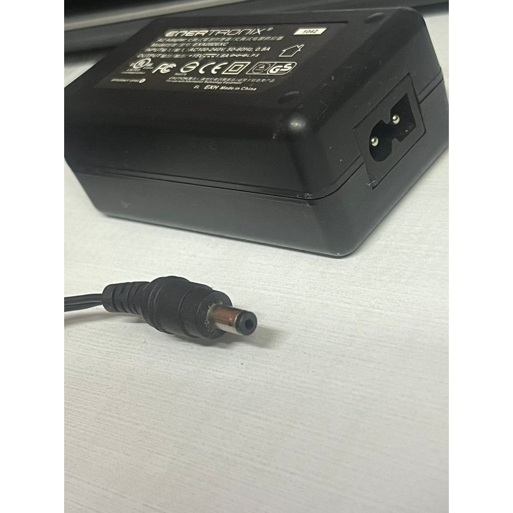 Fonte  15v 1a Bivolt 110-220v plug p4 semi nova