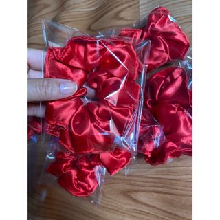Kit 10 Mimo Xuxa scrunchie prendedor de cabelo cetim anti frizz tamanho grande vermelho em Oferta na Shopee
