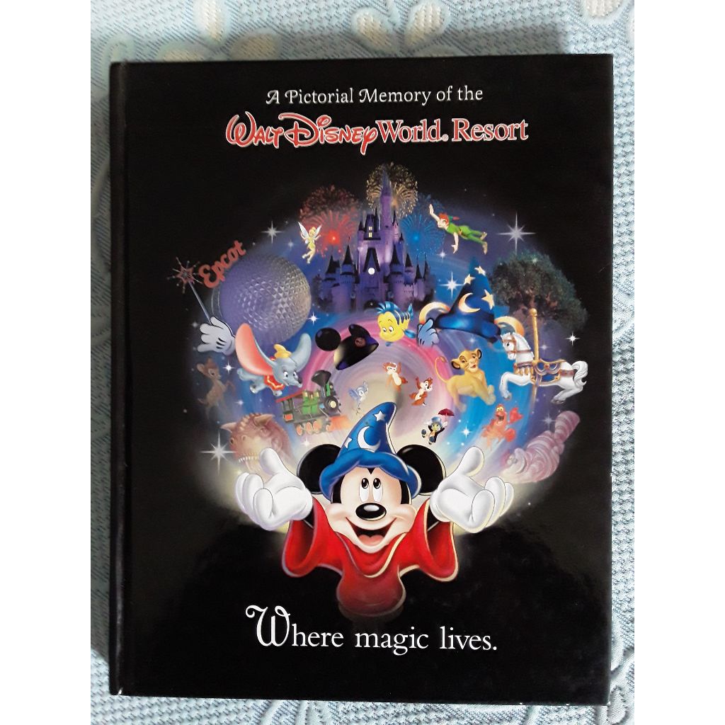 Livro: Walt Disney World Resort - Where Magic Lives (capa dura)