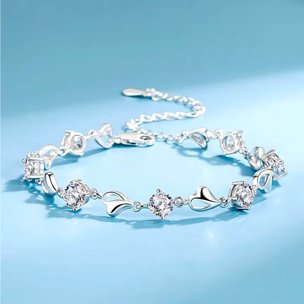 Pulseira Bracelete Feminina Corações em Prata Esterlina 925 Pedras Zircão
