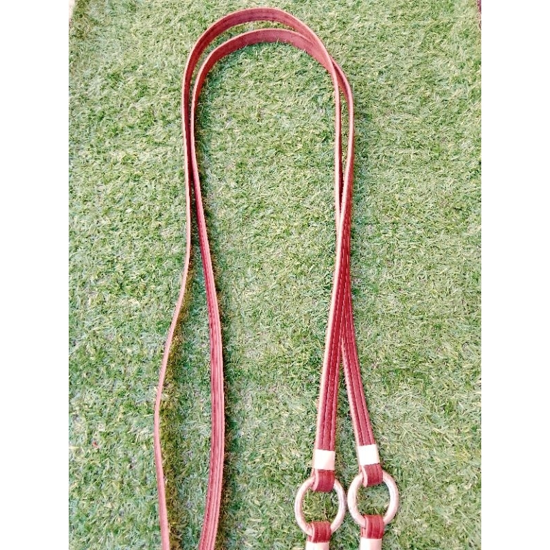 Rédea de argola para todas as raças de cavalos feira em couro tratado com argolas e chapas.