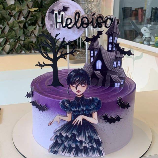 Bolo Wandinha: Guia Completo e Onde Comprar | BuscaProdutos