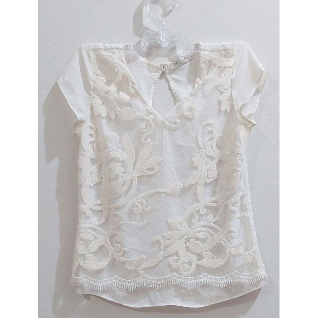 brechó blusa branca/branco/amarelo feminina bordada paetê/renda off white manguinh manga longa nova/usado estado de novo