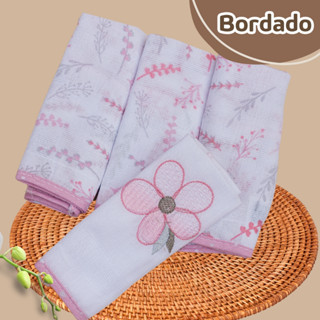 Pano de Boca Bebê 4 Unidades 32x32cm Estampado E Bordado Paninho 100% Algodão Rosa Menina