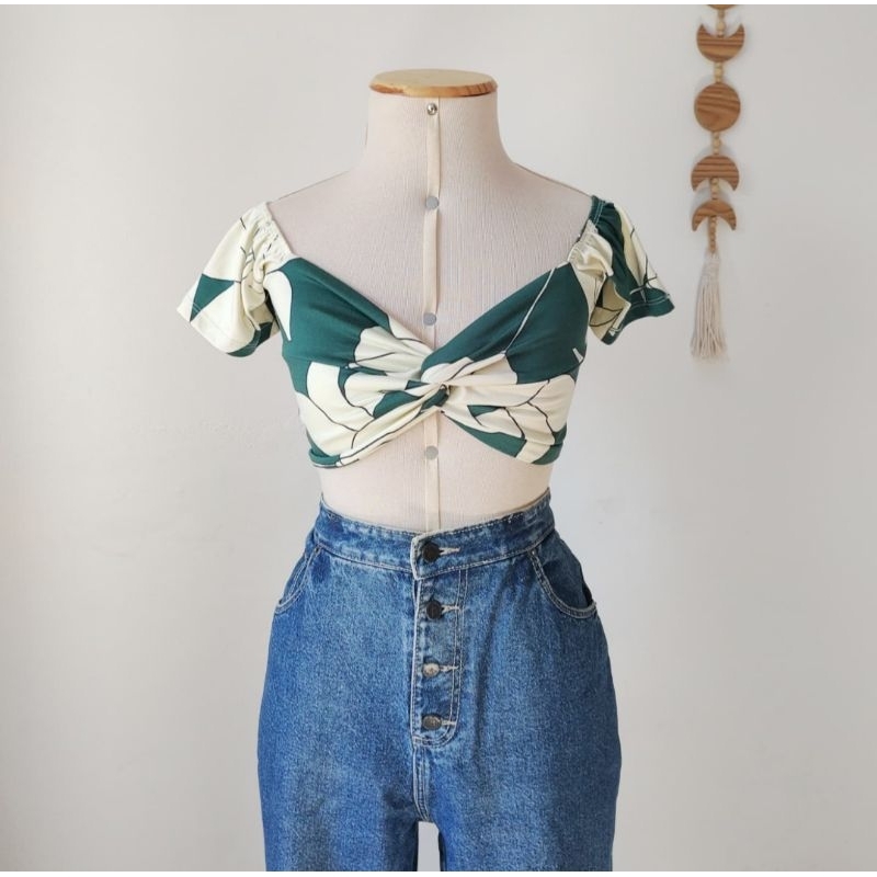 Cropped floral Carmen Steffens Tam único • Brechó