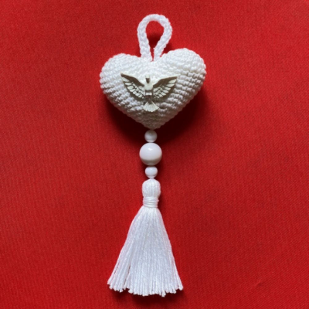 Lembrancinha Batizado / Nascimento Coração Crochê Amigurumi c/ Divino Espírito Santo (unidade)