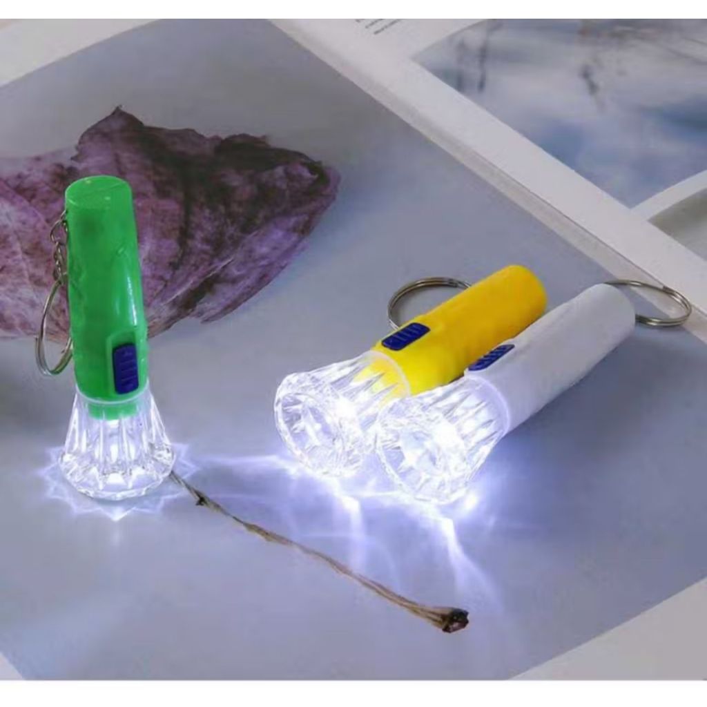 KIT COM 100 Mini Lanterna chaveiro Led Tática Portátil Para Uso Ao Ar Livre Trilha Camping Lazer, Mini Lanterna Infantil