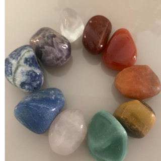 Kit dos Chakras 10 Pedras Roladas Grandes em Oferta na Shopee