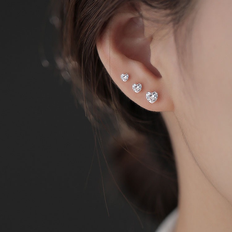 Trio Brincos de Zircônia Coração 5, 4 e 3mm Kit 3 Pares em banhado Prata 925 em Oferta na Shopee