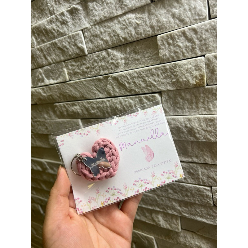 Kit chaveiro fio de malha lembrancinha personalizado com detalhe em acrílico casamento maternidade chá de bebe revelação