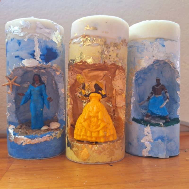 Vela Aromática Oratório Orixás Umbanda(Oxum,Iemanjá,Ogum, Ze Pilintra,Xango,Padilha,Iansã,Oxossi) em Oferta na Shopee