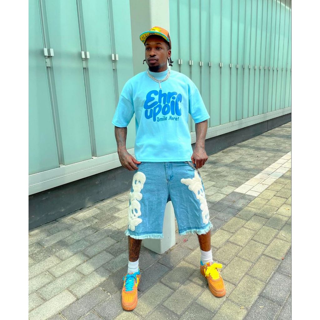 Camiseta outfit Oversized streetwear  Estilo rap, streetwear, e atitude. Vista o legado do TRAP BR5