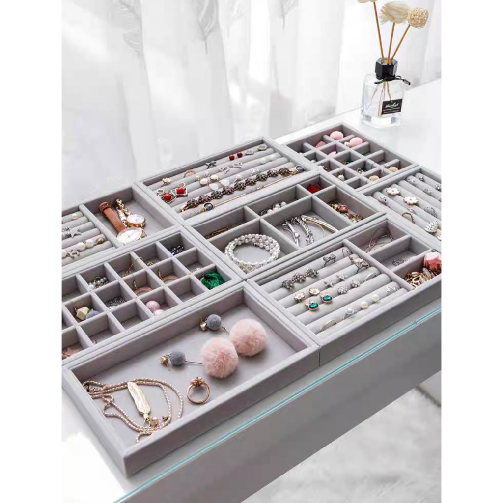 Kit 8 Porta Jóias Bandejas Veludo Organizadors Para Jóias Bijuterias em Oferta na Shopee