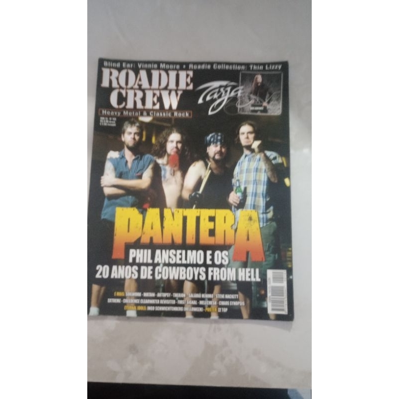 Revista Roadie Crew Pantera, com poster