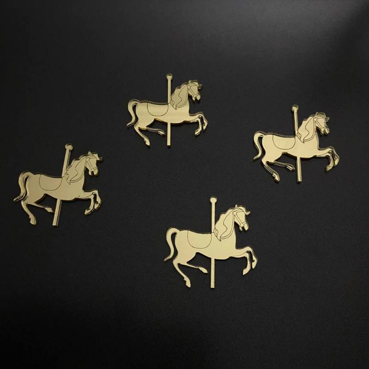 Aplique Cavalo Carrossel 4cm Acrílico Espelhado Dourado - Kit com 10 unidades