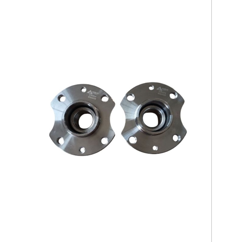 02 cubo de roda Fiat 4x98 uso Para carretinha reboque ja vai com passe no miolo Produto NOVO trailer food truck carreta