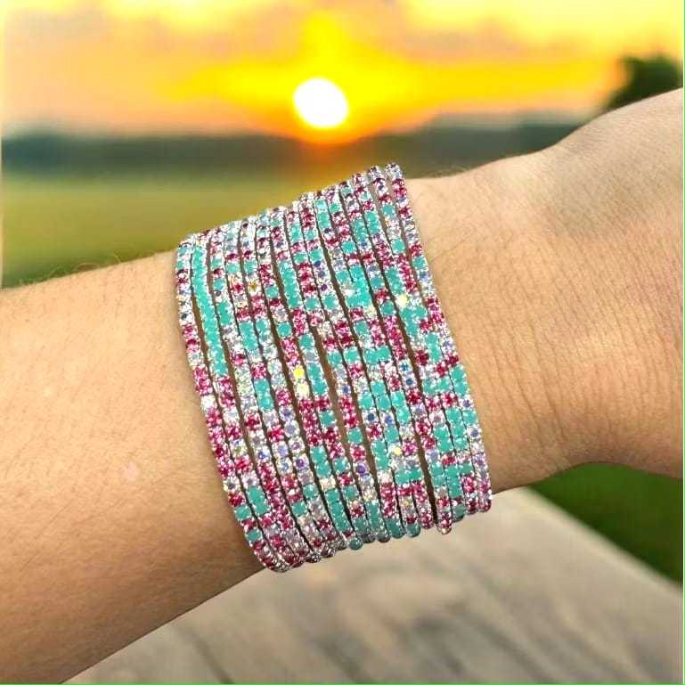 Kit com 6 pulseiras de Strass Delicadas Estilo Elegância Moda Feminina Presente Mulher em Oferta na Shopee