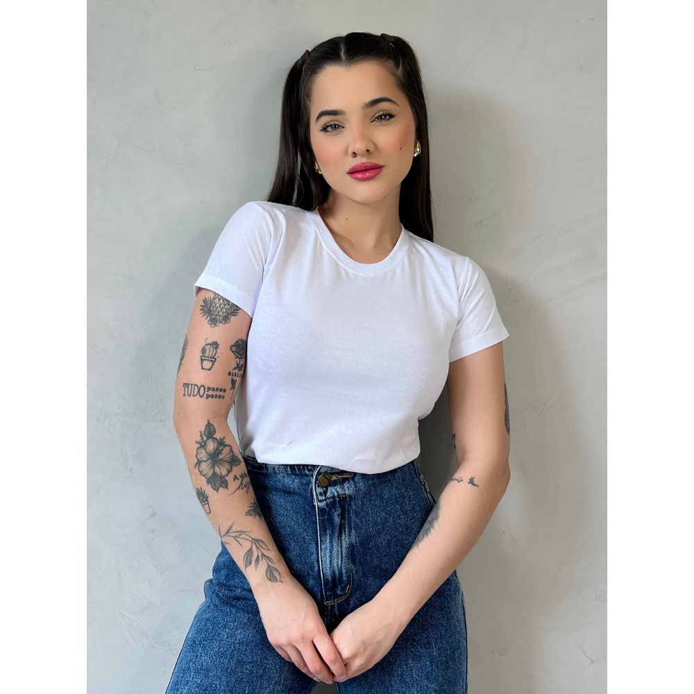 Blusa T-shirt Feminina Básica Dia a Dia Uniforme Algodão Confortável em Oferta na Shopee