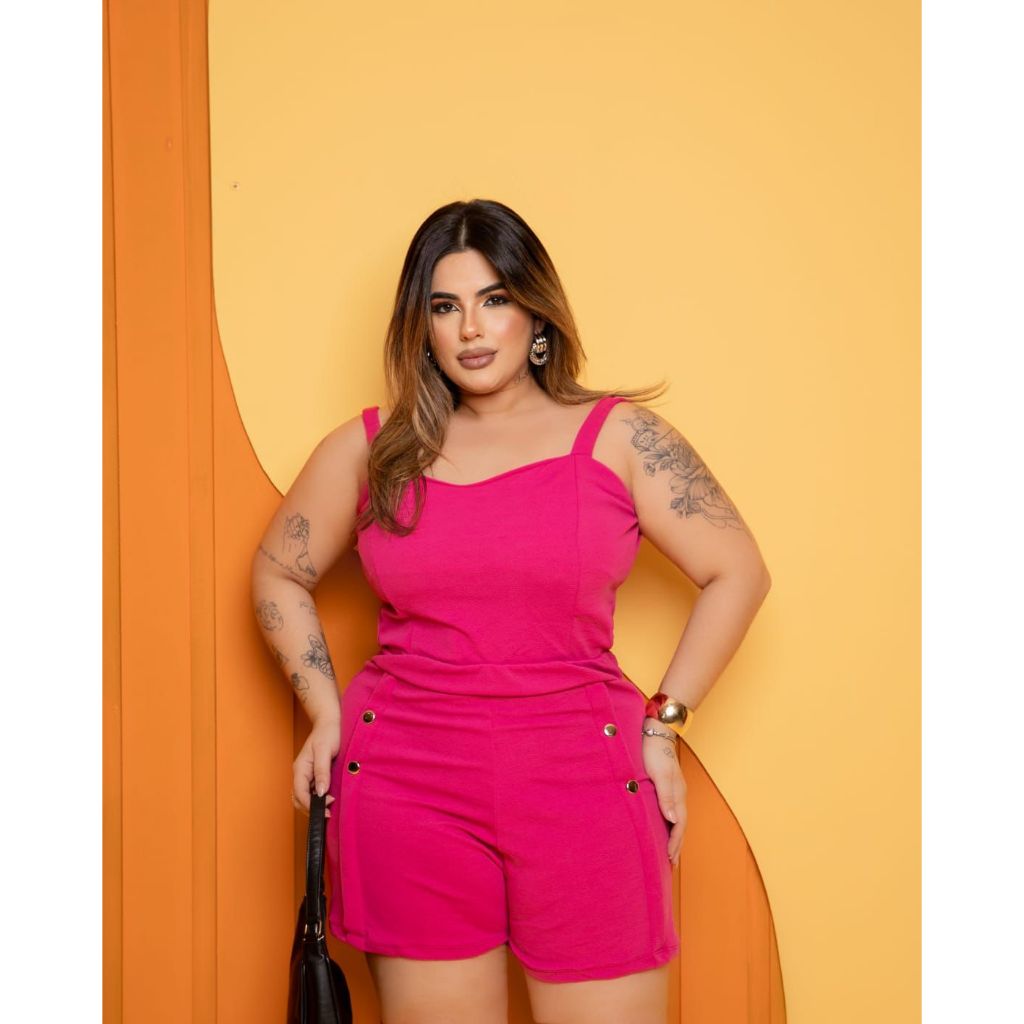 MACAQUITO PLUS SIZE GG CURTO COM BOTÕES