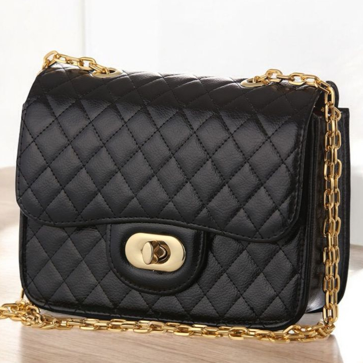 Bolsa Feminina Metalizada Balada Casamento alça de Corrente