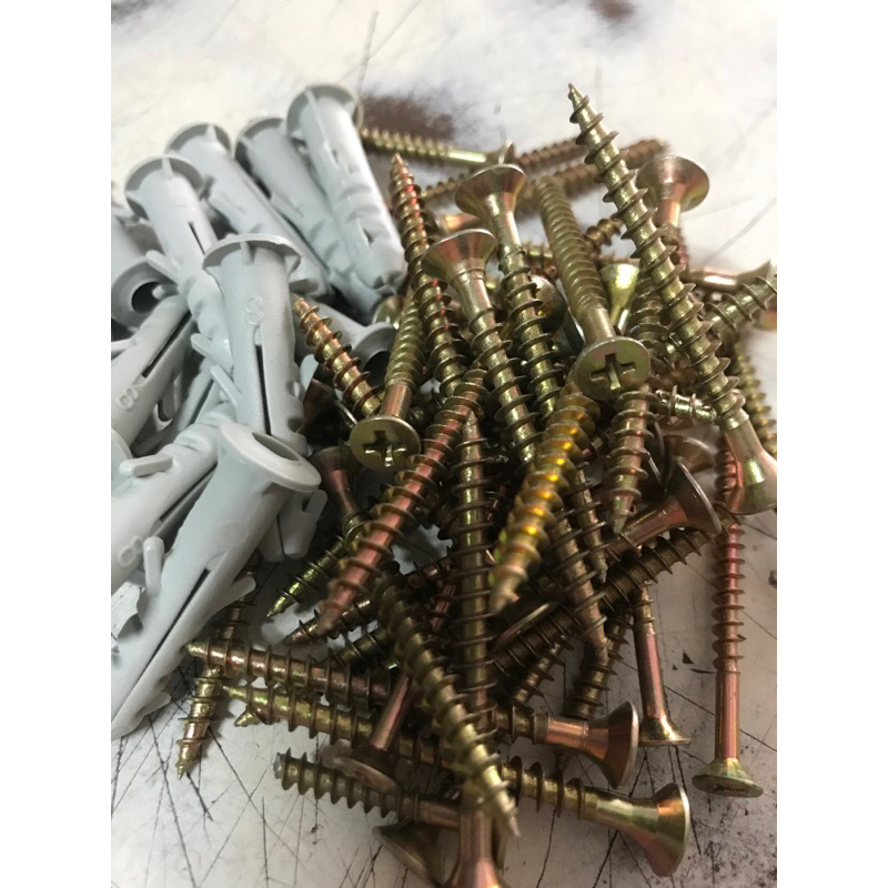 Parafusos philipis Latonados de 4.5x50mm  próprio para bucha 8 mm com Kit de 30 parafusos e 30buchas8mm por  33,50 .