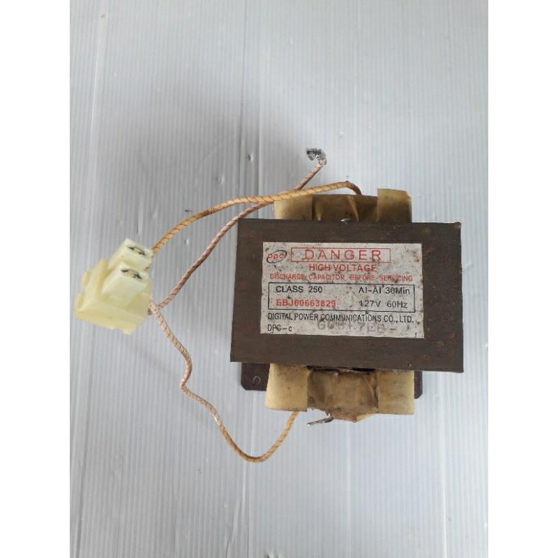 Transformador para microondas LG 3042 3052 3049 3059 110v usado