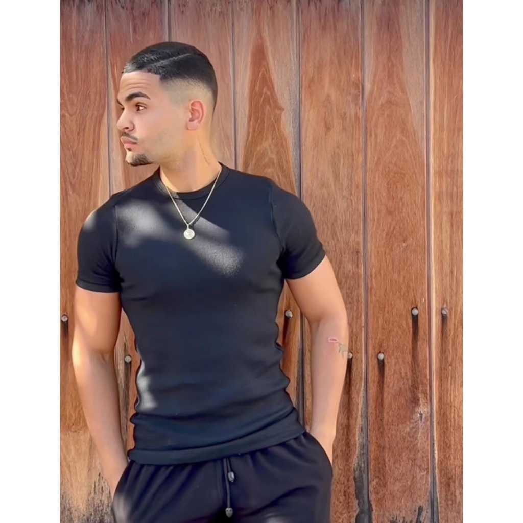 Camiseta Masculina canelada Slim Justa ao Corpo em Oferta na Shopee