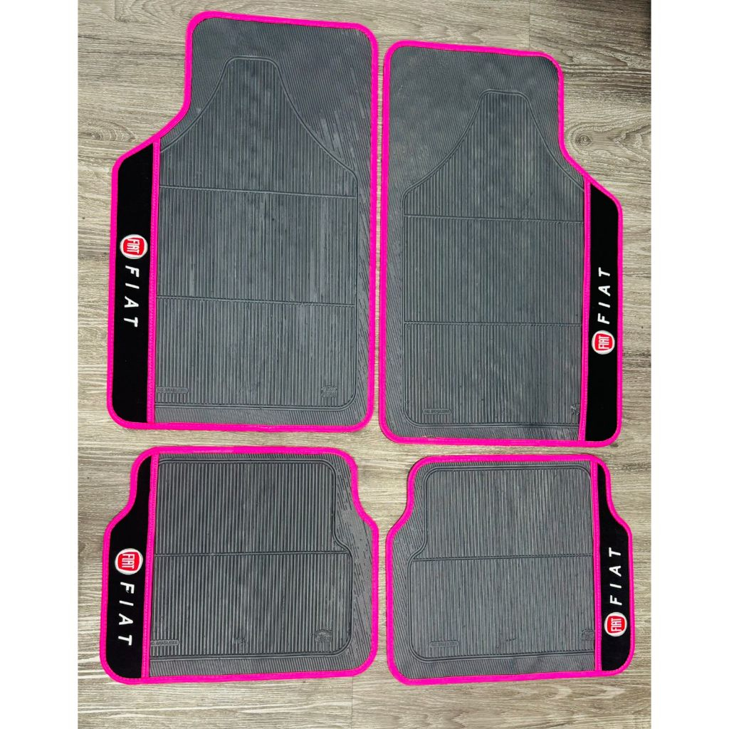 TAPETE AUTOMOTIVO UNIVERSAL COM 4 BORDADOS em Oferta na Shopee