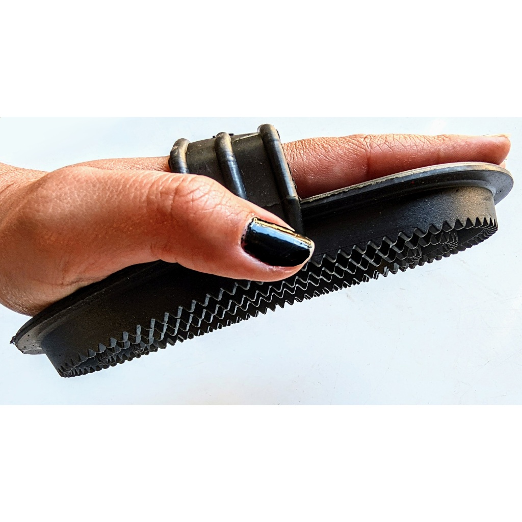 Raspadeira De Borracha Para Limpeza De Cavalo Massageadora em Oferta na Shopee