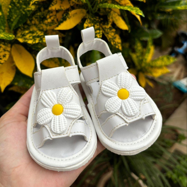 Sandália Infantil Floral Branco Bebê Confortável Menina