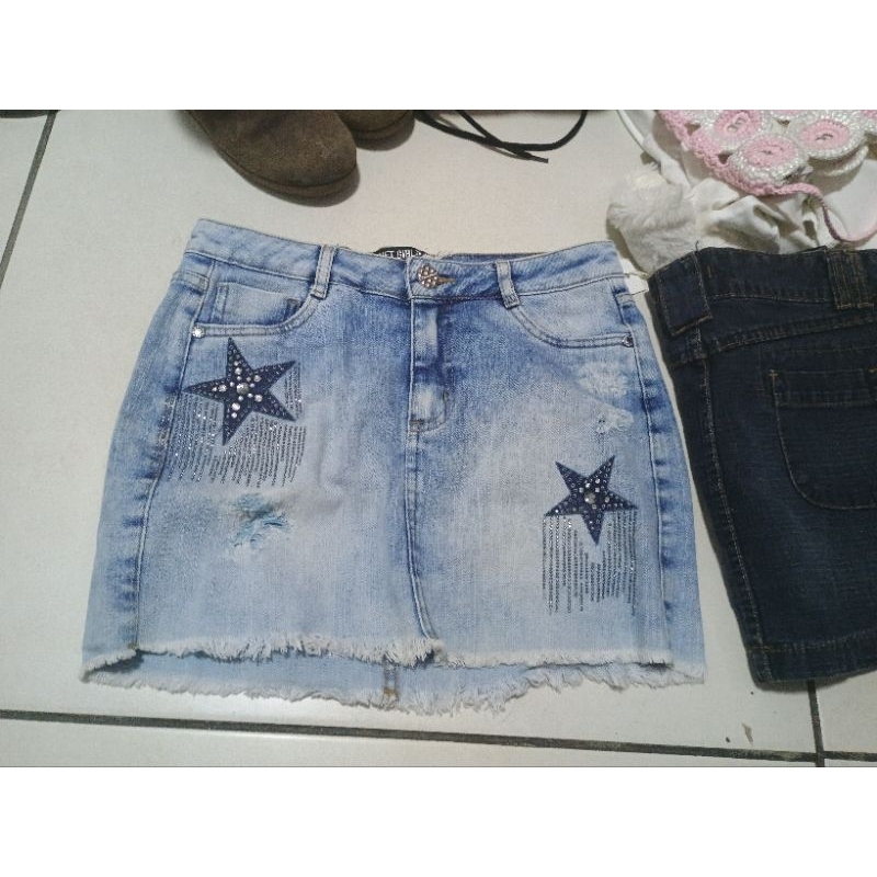 mini saia jeans, NÃO COMPREM, LER AVISO NA SEGUNDA IMAGEM,planet girls ,novo, desapego, garimpou, brecho