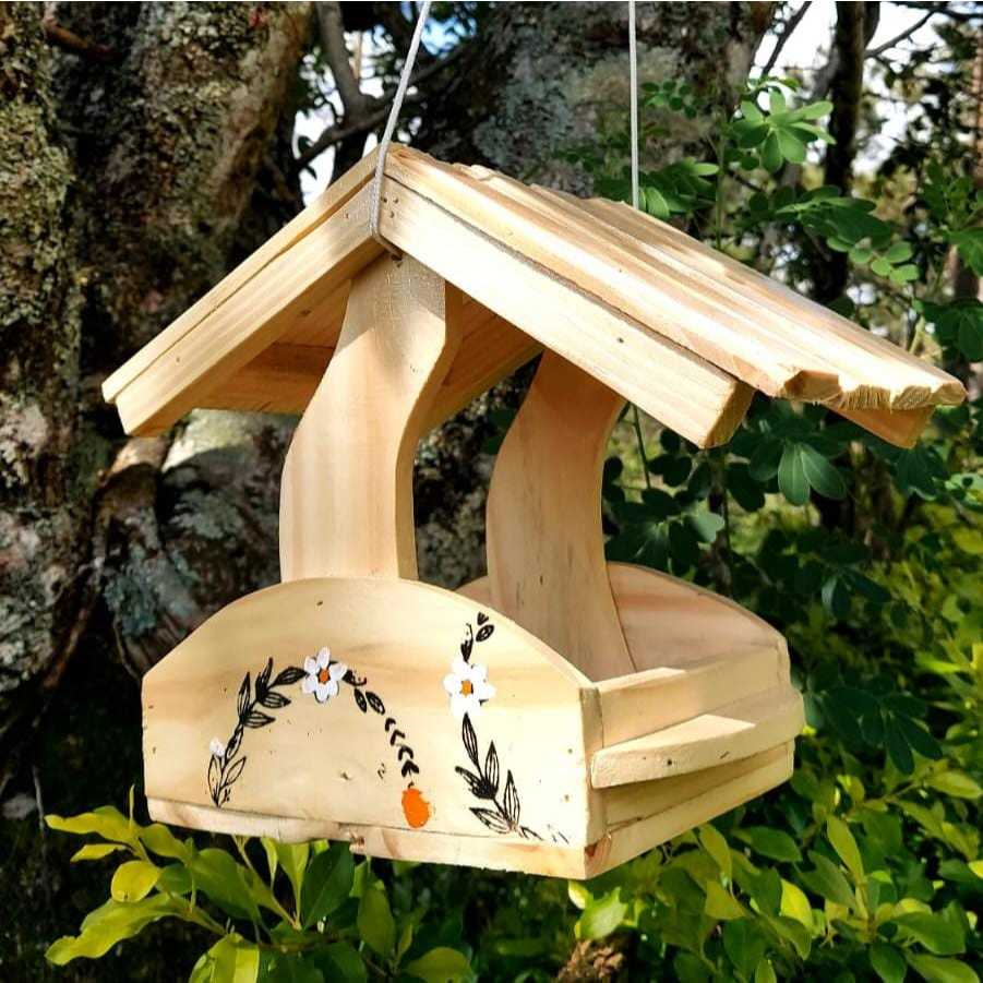 Comedouro de Passarinho Desenhado para Jardim -  Decoração - Casa - Jardim - Quintal