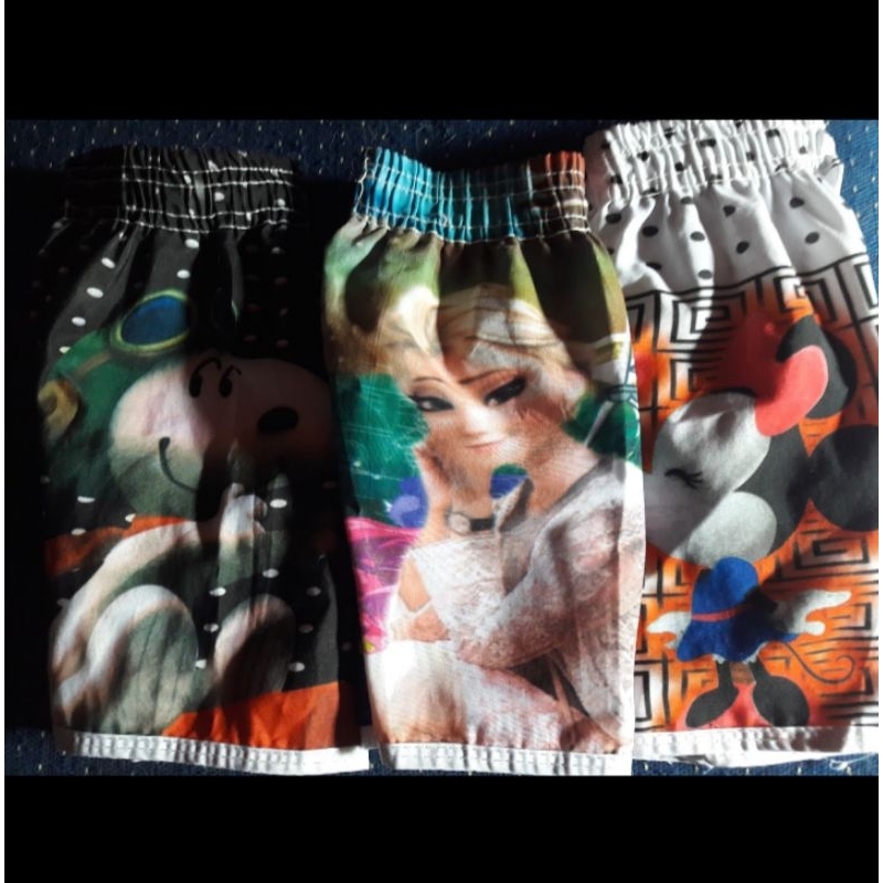 kit 3 shorts tactel infantil Frozen ,Minei, snoppe coloridos