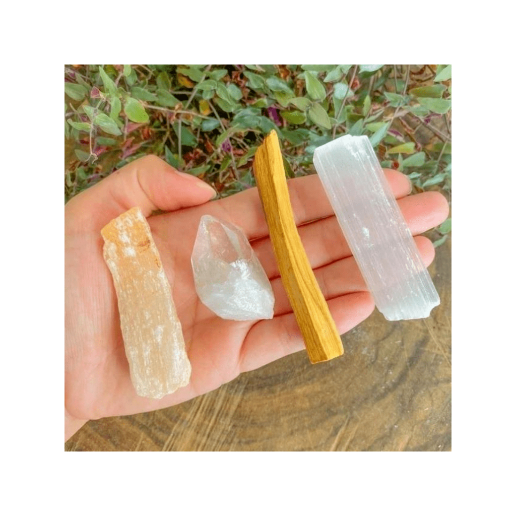 Kit Renovação Energética -  Selenita Laranja, Selenita Branca, Ponta de Quartzo, Lasca de Palo Santo