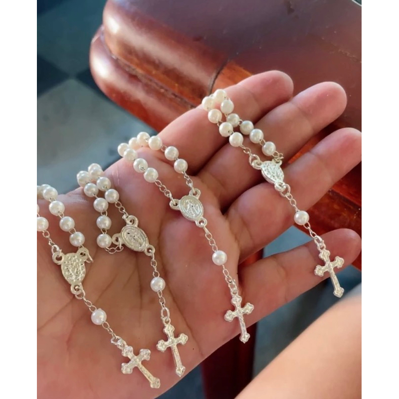 Kit 150 Mini Terços Para Lembrancinhas Casamento Batizado Crisma Eucarístia Vários Modelos pérola