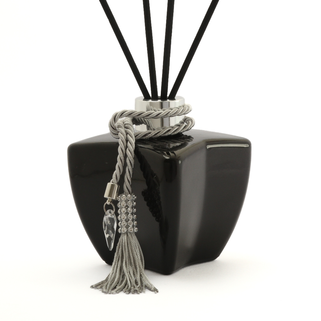 01 Frasco de Vidro Estrela Preto 280ml Super Luxo P/ Aromatizador Difusor de + Varetas e Enfeite em Oferta na Shopee