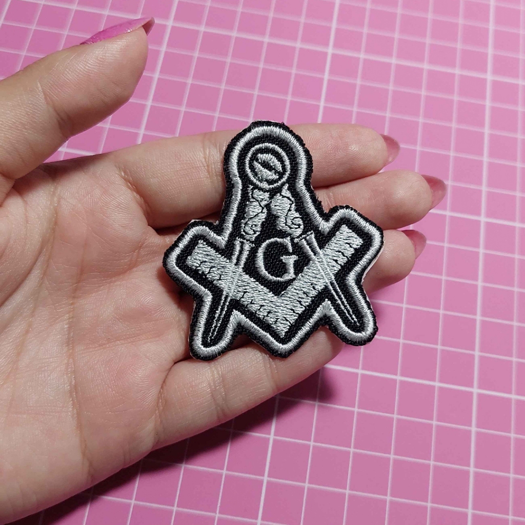 Patch Aplique Bordado Maçonaria 5x5 cm Cores Variadas Termocolante