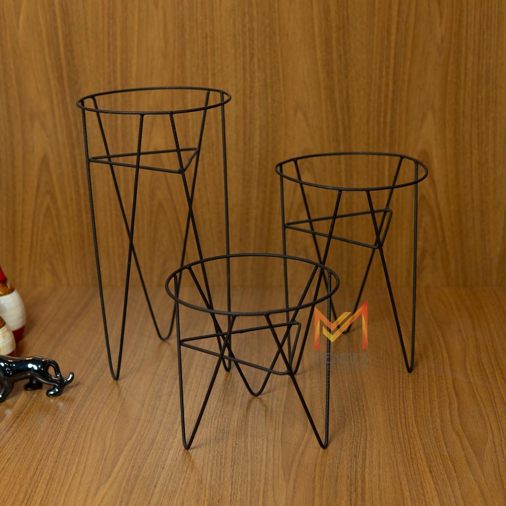 Kit 3 Suporte de Ferro Tripé Para Vasos De Chão G Triangulo