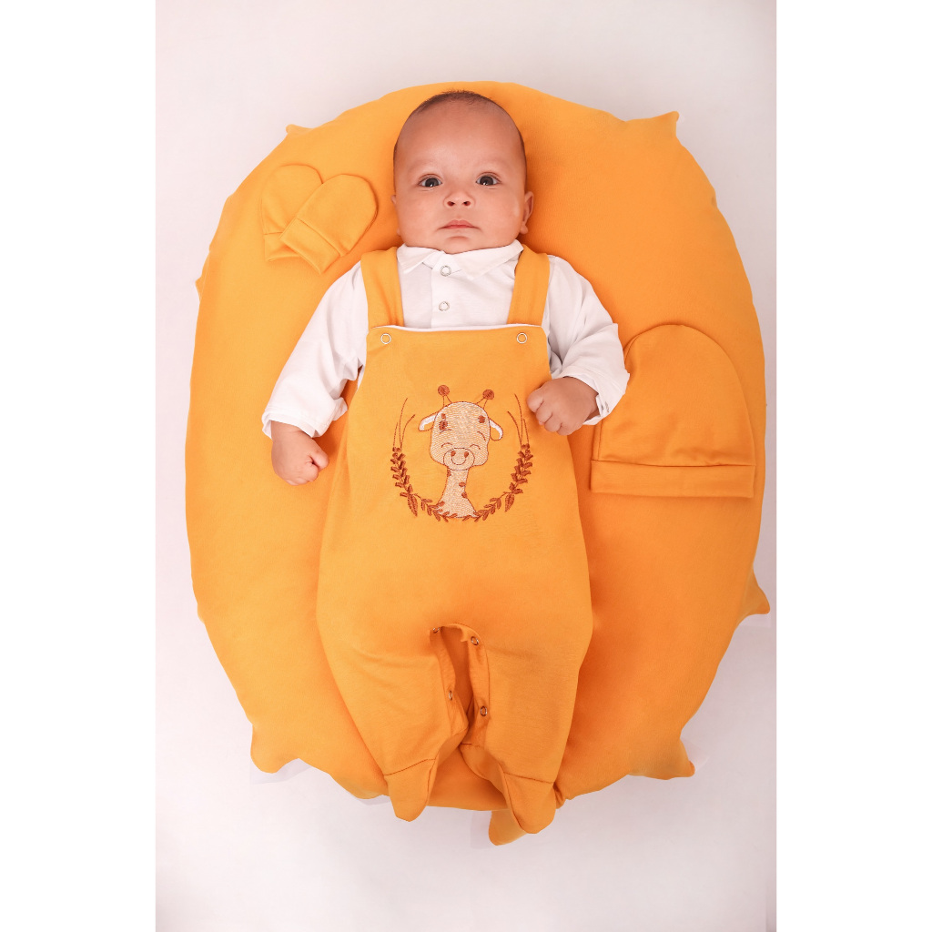 Saída Maternidade Menino Jardineira Savana 05 Peças Roupas de Bebê