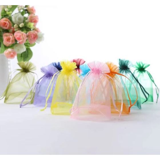 Kit 10/20/30/40 Saquinhos Saco Organza 13 x18cm Lembrancinha Natal Jóia Casamento em Oferta na Shopee