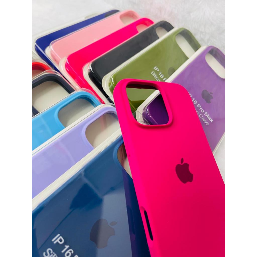 CAPA CAPINHA CASE PARA IPHONE 16 PRO MAX A SILICONE INTERIOR AVELUDADA COM CÂMERA ABERTA em Oferta na Shopee