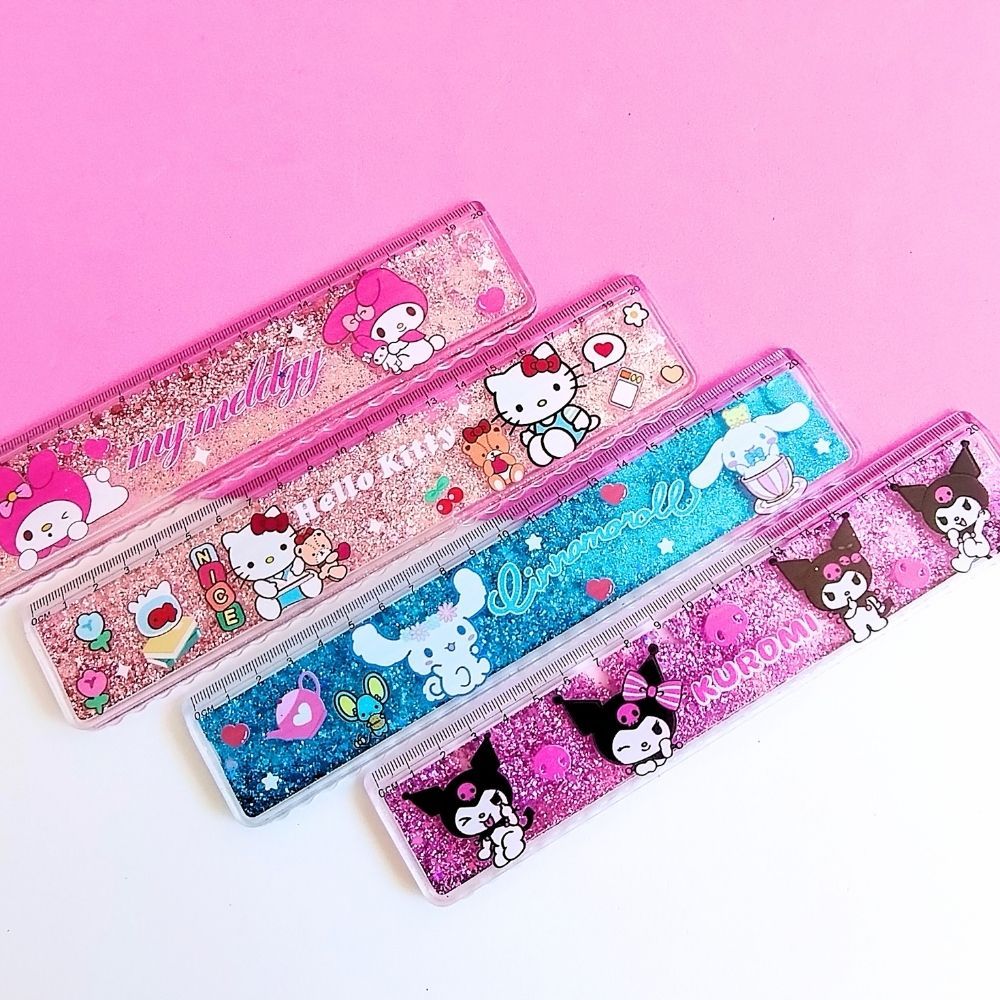 Régua Acrilica Turma Sanrio com Glitter 20 cm Hello kitty, Cinnamoroll, Kuromi e Melody / Cristal